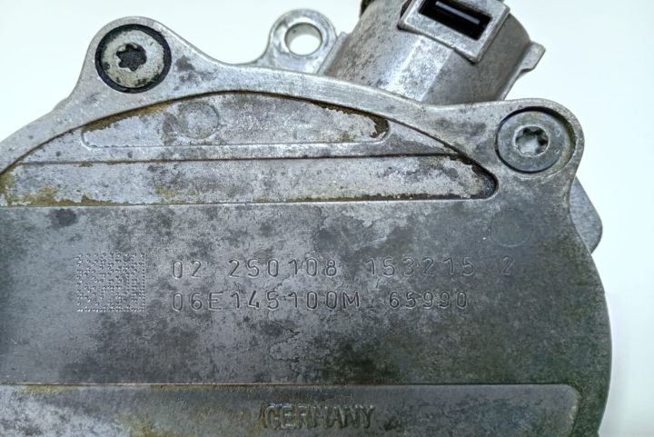 Pompa vacuum 3.0 / 3.2 fsi 06E145100M Audi A6 4F/C6 (facelift) seria