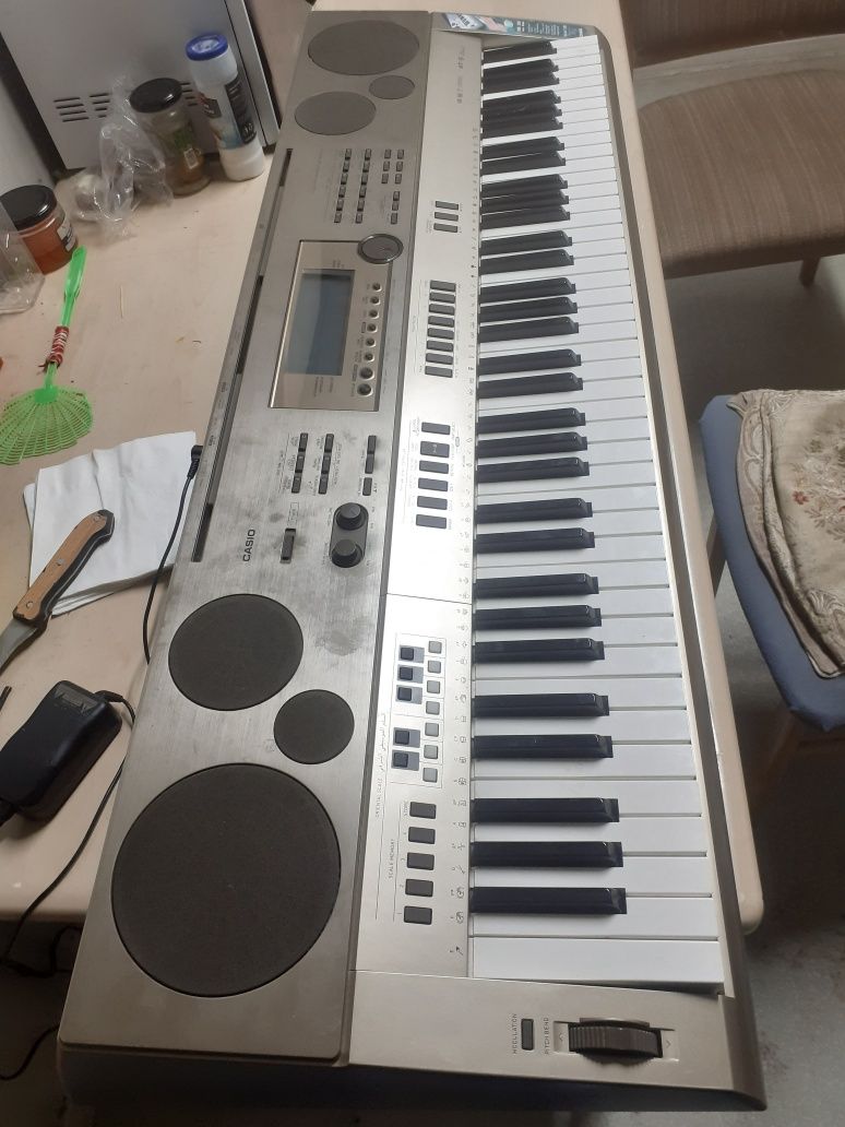 Orga casio wk1300