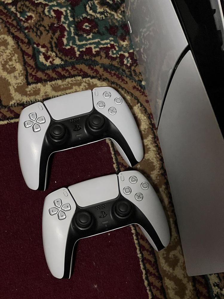 Play Station 5 Slim 1 TB