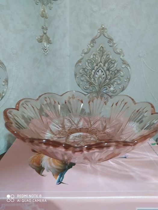 Продам Фруктовницу и Фужеры