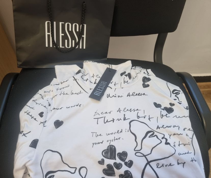 Нова блуза Alessa