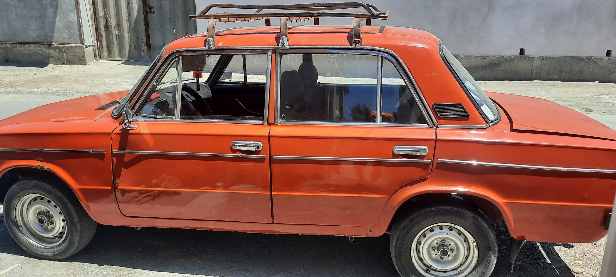 Lada vaz 21 06 yahshi holata