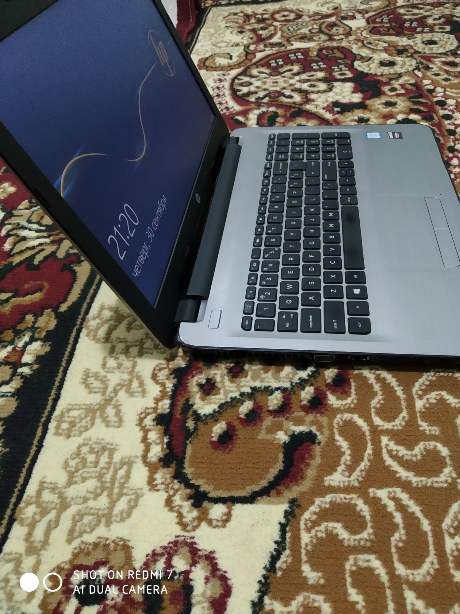 HP notebook sotiladi