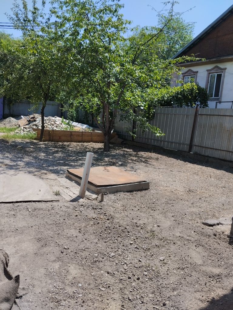 Продам участок в городе