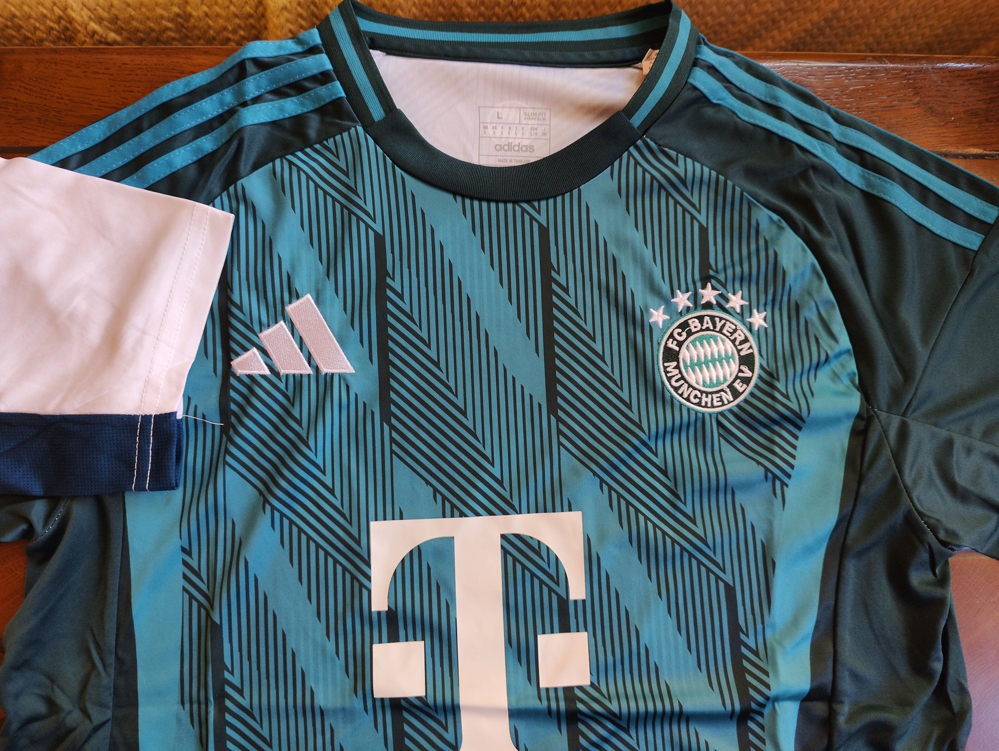 Футболни тениски Bayern Munchen FAFC kit creator concepts