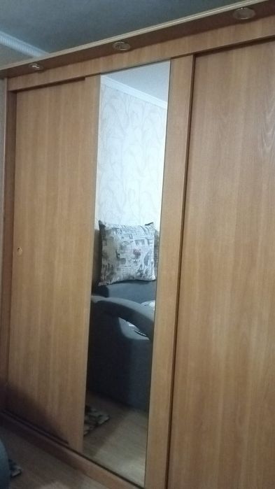 Шкаф плательный продам