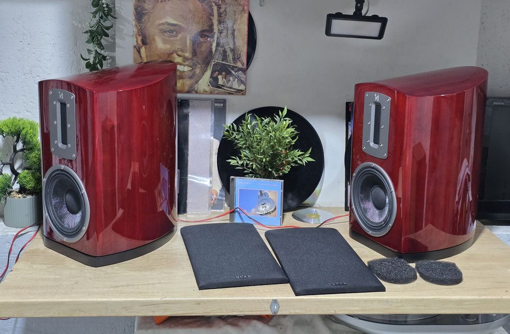 Boxe QUAD Z-2 ,varf de gama ,tweeter ribbon, bookshelf