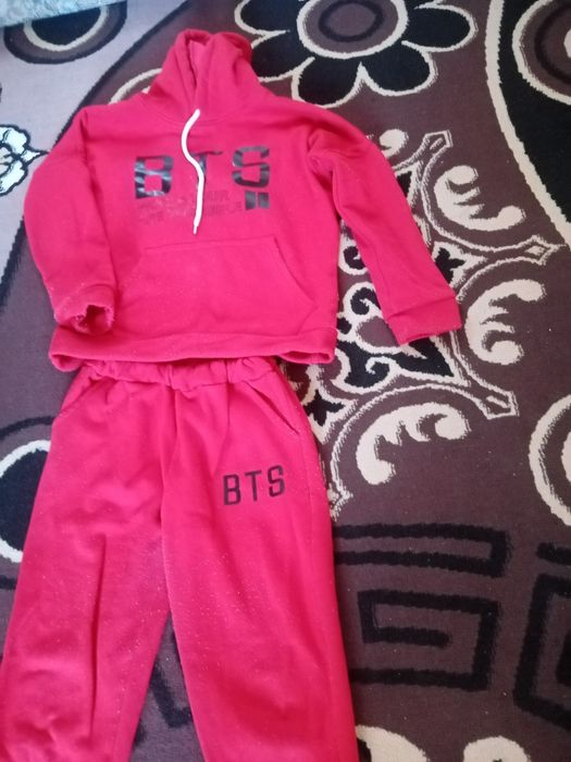 Вещи новые и БУ разные размеры