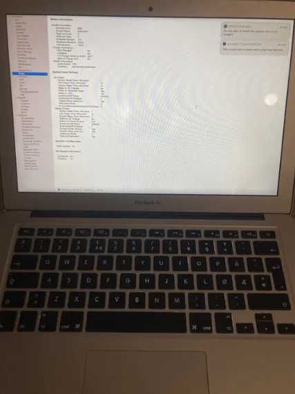 Laptop MacBook Air Early 2014; Pata ecran