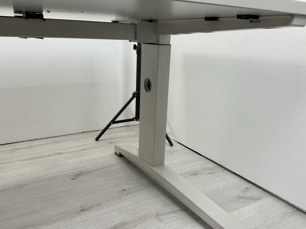 Steelcase немско бюро регулируемо повдигане