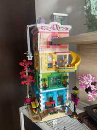 LEGO Friends Centrul comunitar din Heartlake 41748