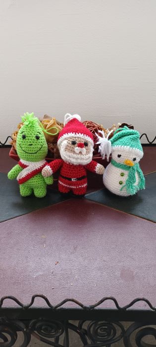 Decoratiuni lucrate manual