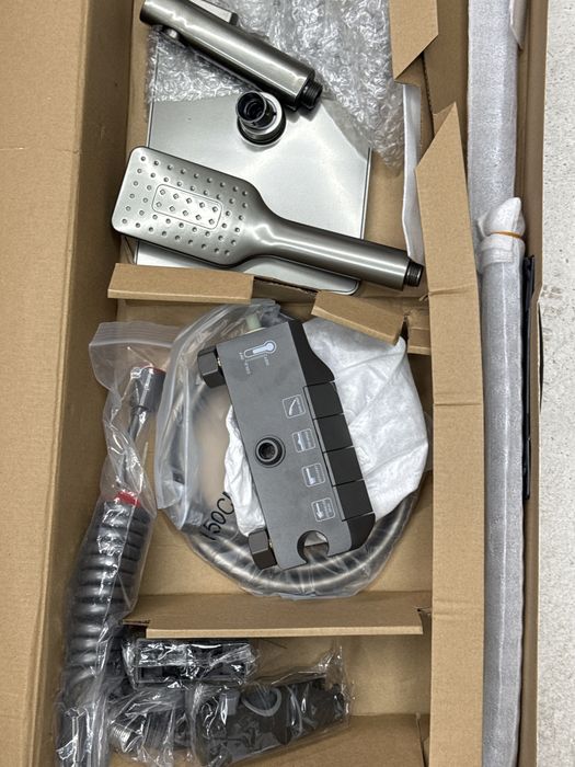 Душ система новая в отличном состоянии