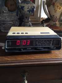 Radio ceas de colecție Saba D