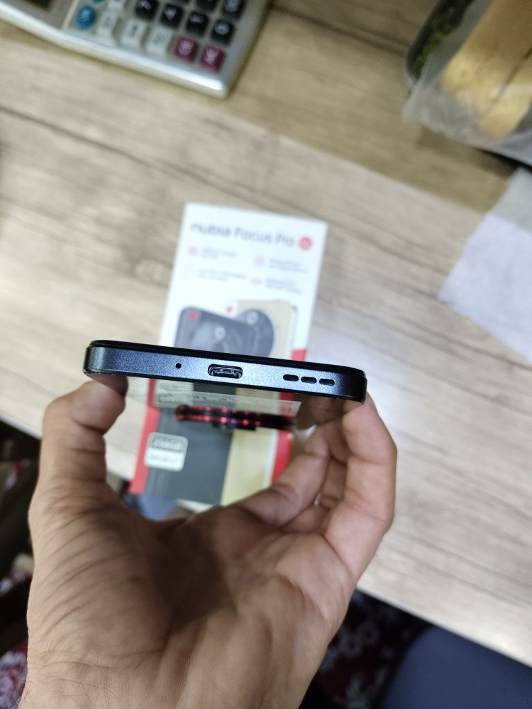 ZTE Nubia Focus Pro 5G pamit 20.256gb
