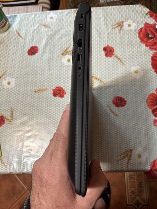 vand Laptop Gaming Lenovo Legion y520,procesor intel core,8GB,1TB