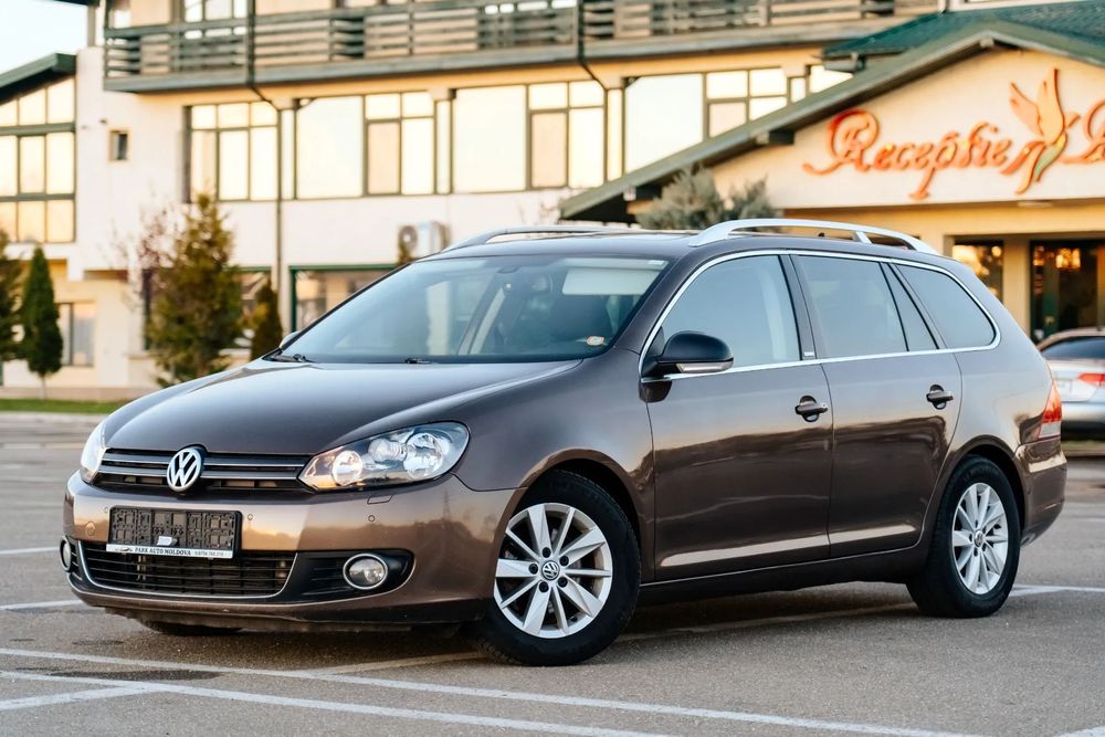 Volkswagen Golf Style/ Keyless Go,  Entry/ Panoramic