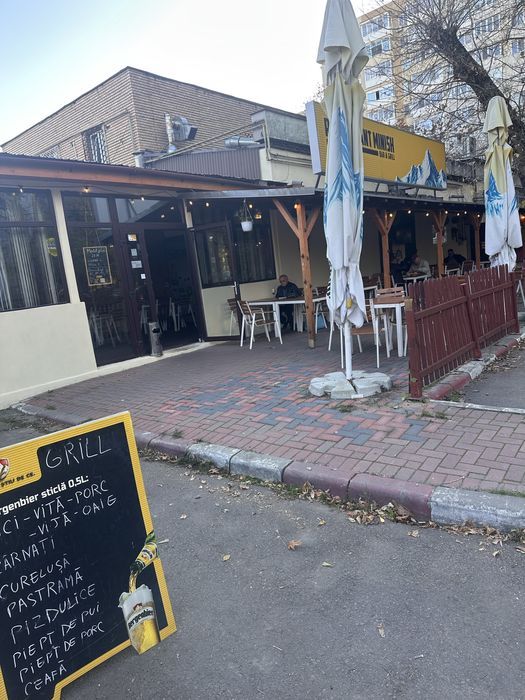 Vand afacere ,restaurant foarte bine pozitionat in sector 3