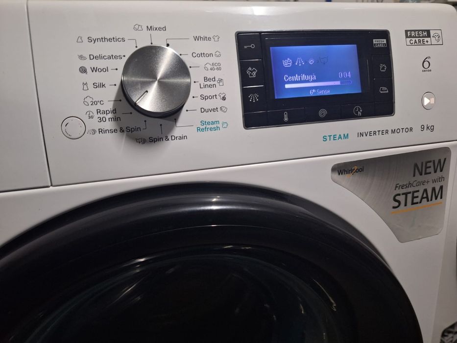 Mașina spălat Whirlpool 9 kg arată și functioneaza f bine