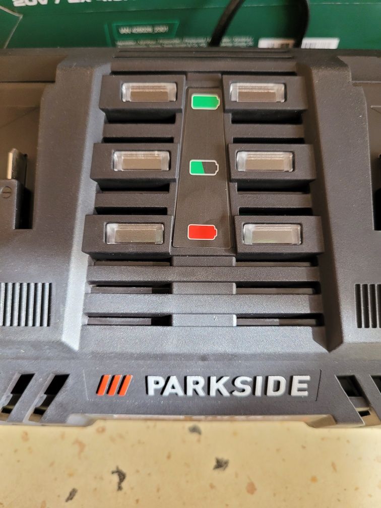 Двойно зарядно устройство Parkside PDSLG 20 B1