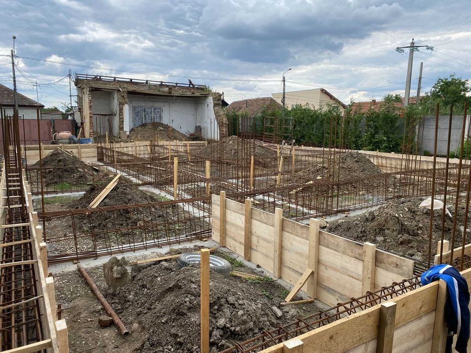 Firma de constructii {Constructii civile}