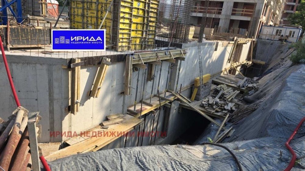 Тристаен апартамент в Младост 4