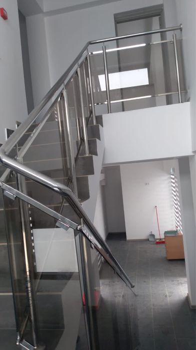 Balustrada inox cu sticla