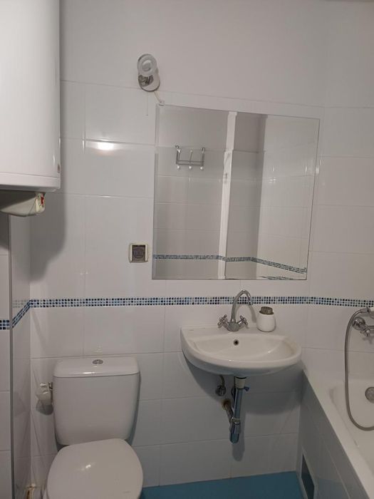 Дава се под наем Двустаен апартамент в Пловдив, Център - 60 кв.м за 382.5 € - Снимка #2