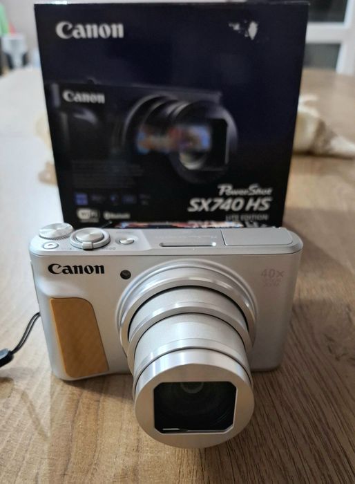 Canon sx740Hs power shot -чисто нов!
