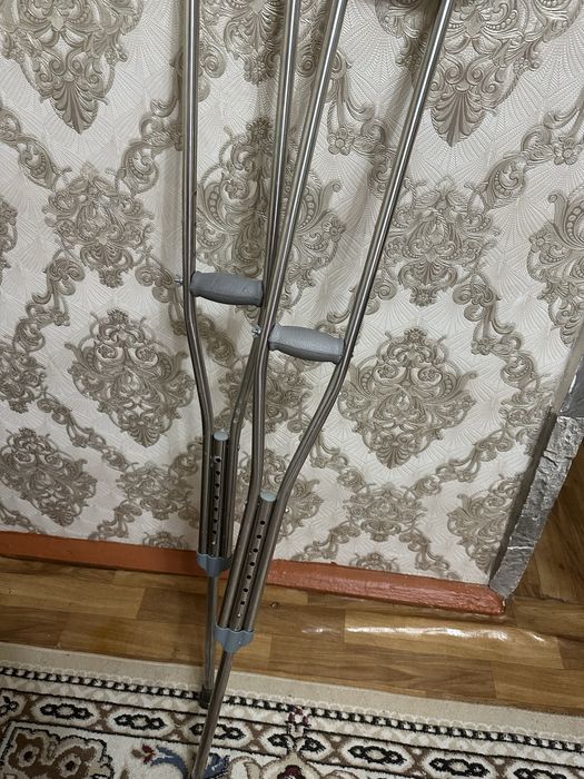 Костыли в хорошем состояние