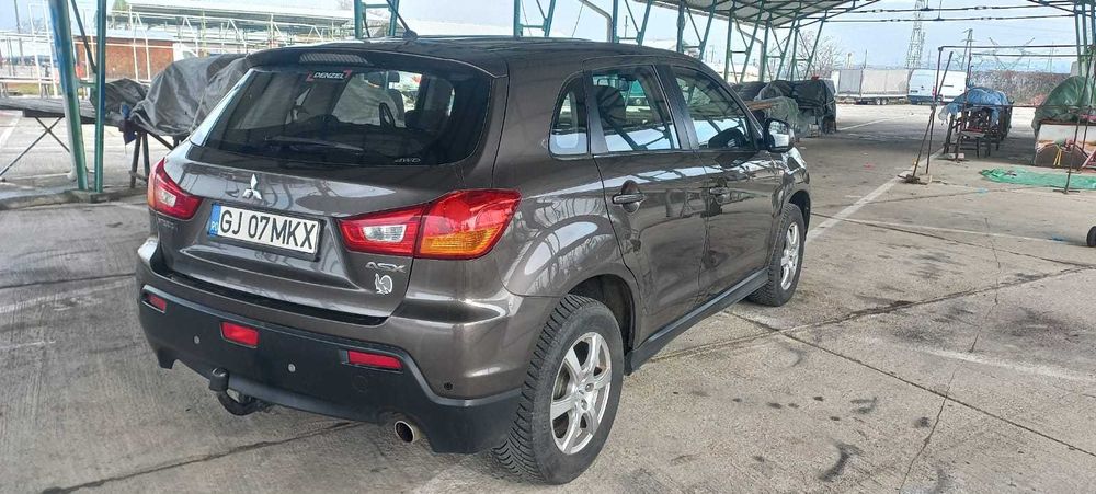 Mitsubishi Asx 2011