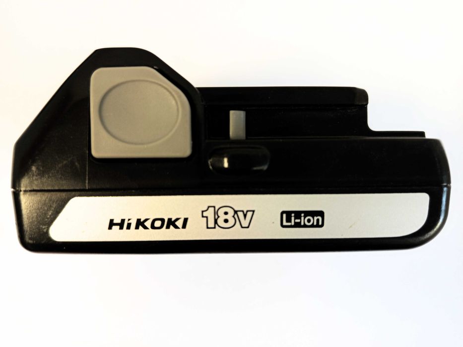 Универсално зарядно и батерия HiKOKI 14.4v-18v Li-Ion Battery 240v