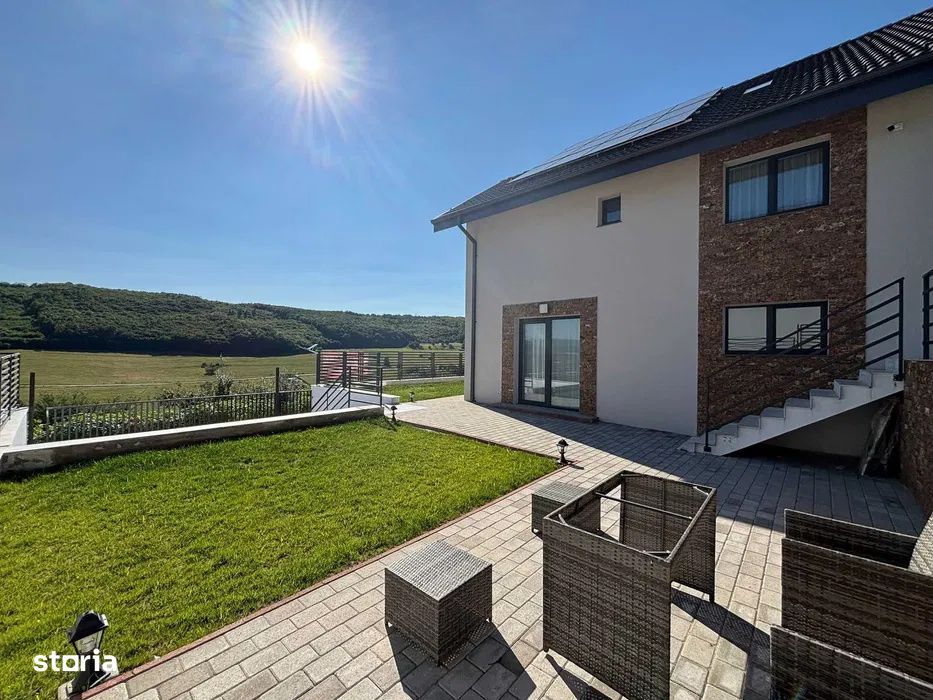 Casa cu 3 camere,140mp, Garaj, Panouri, Popesti Valea Seaca