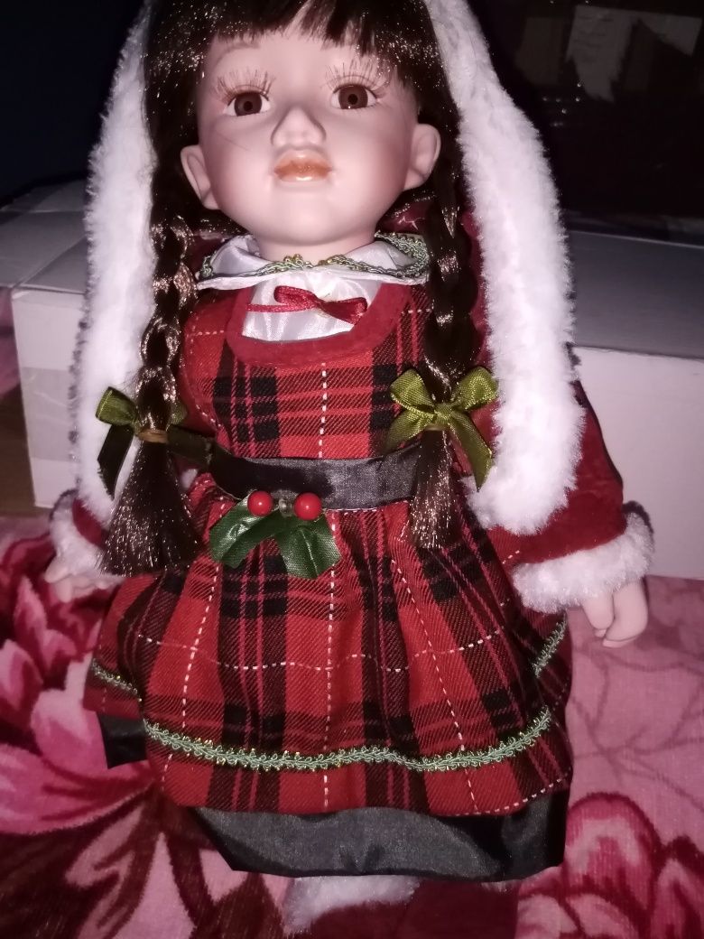 Кукла новая в коробке фарфоровая производство Германия 40 см