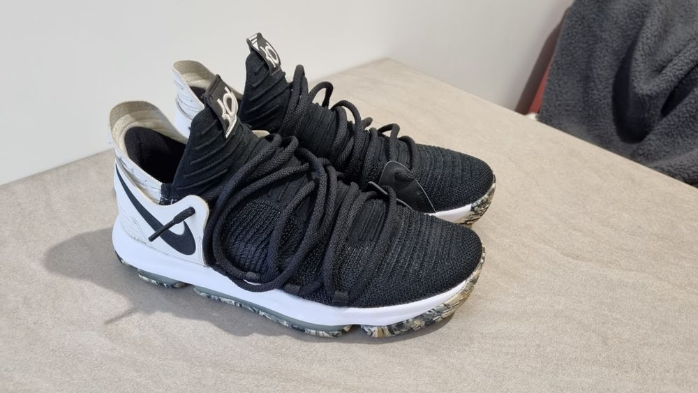 Nike Kevin Durant marimea 42 jumate