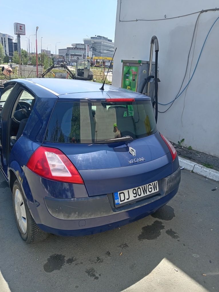 Masina Renault Megane