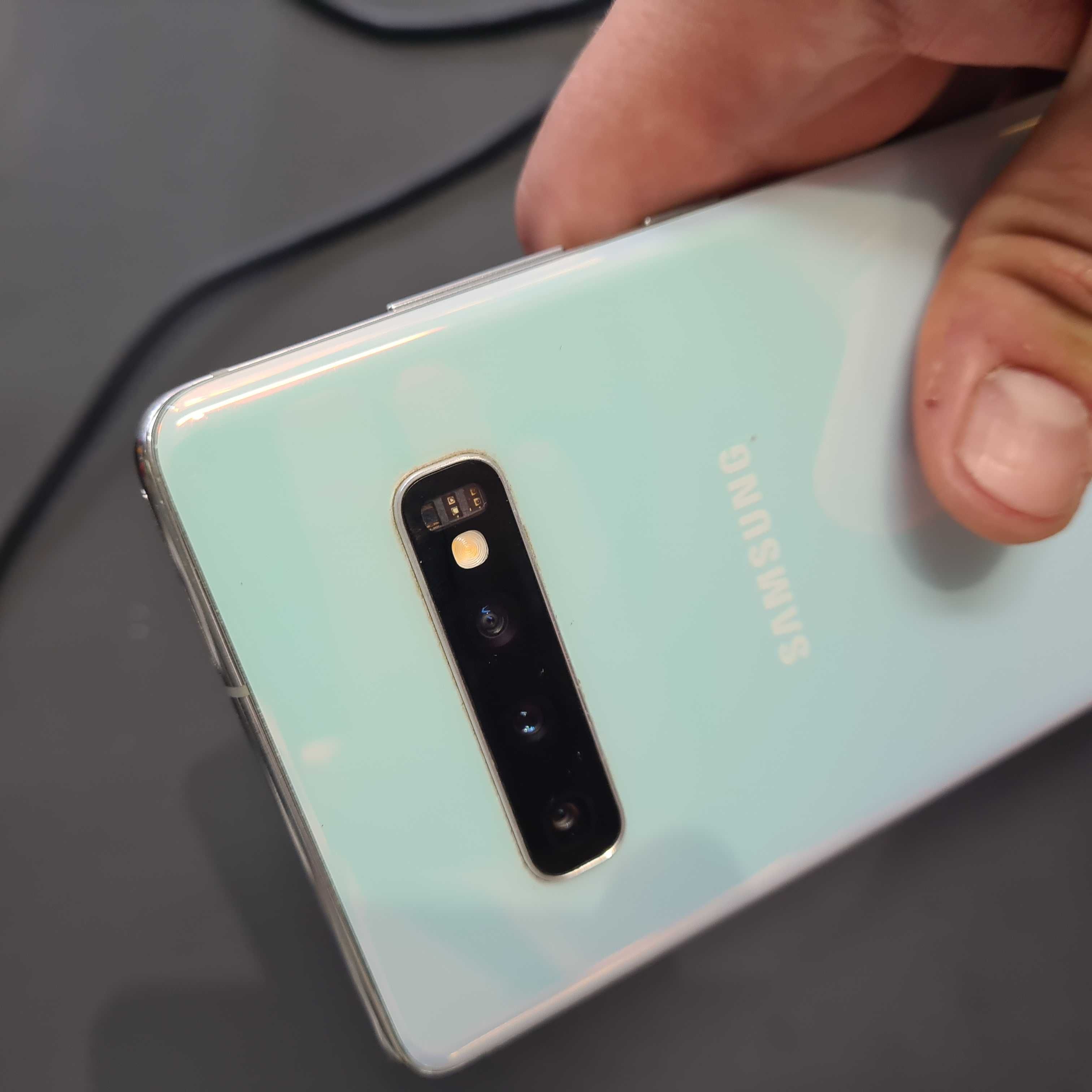 Samsung Galaxy S10+ plus - за части