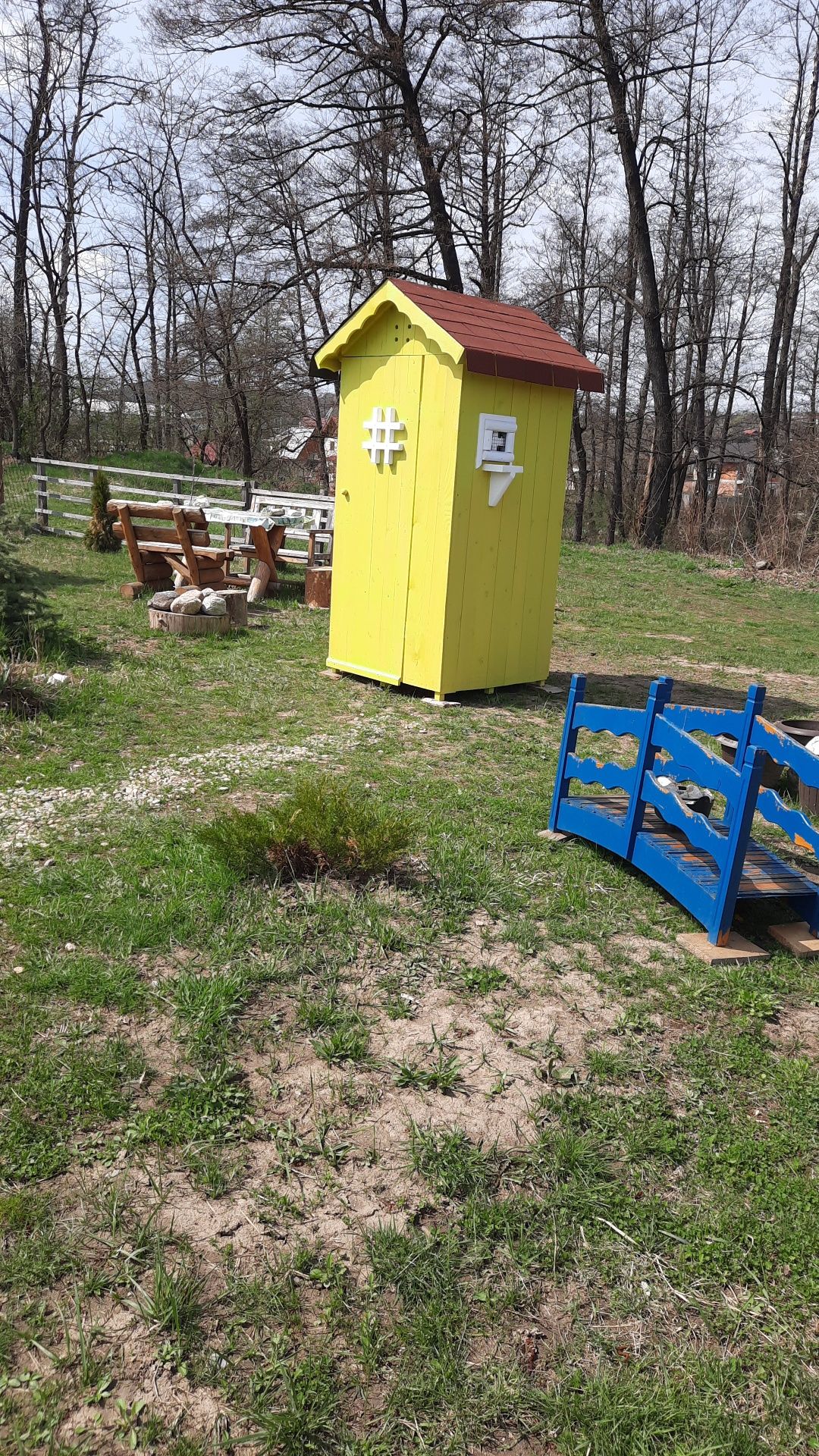 Weceu toaleta sau casuta  gradina depozitare