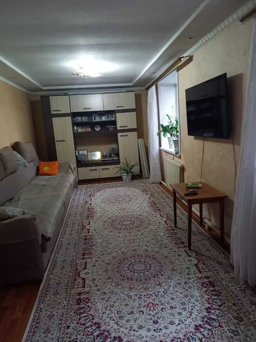 Продам дом в двухквартирном доме