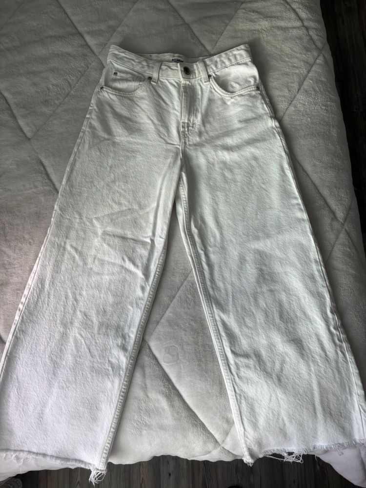 Дънки от Pull and Bear