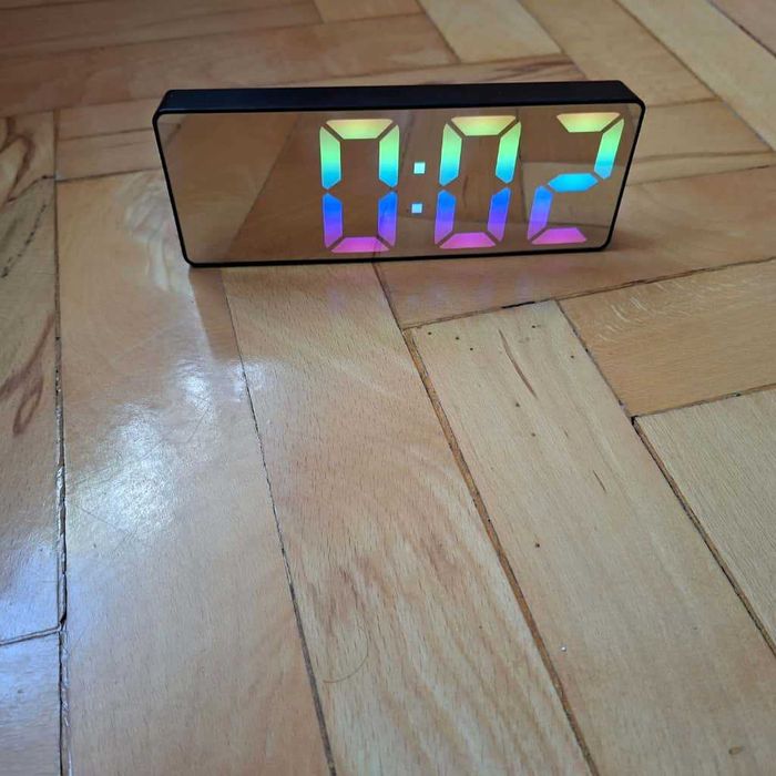 Camera Web+ Ceas digital