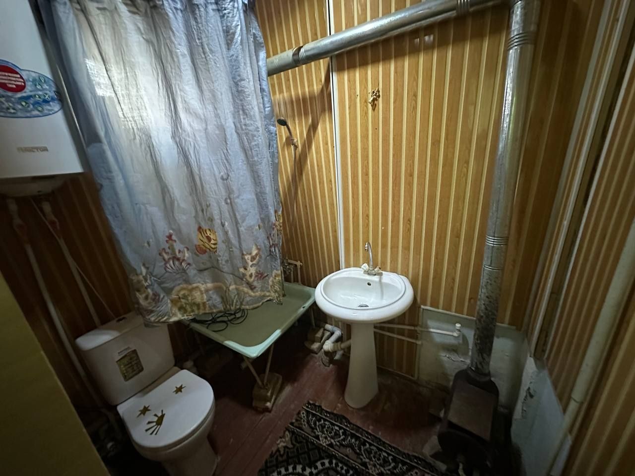 3 xonali dom sotiladi