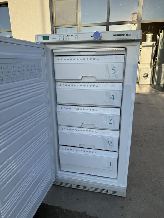 Малък фризер Либхер  113 см 5 чекмеджета