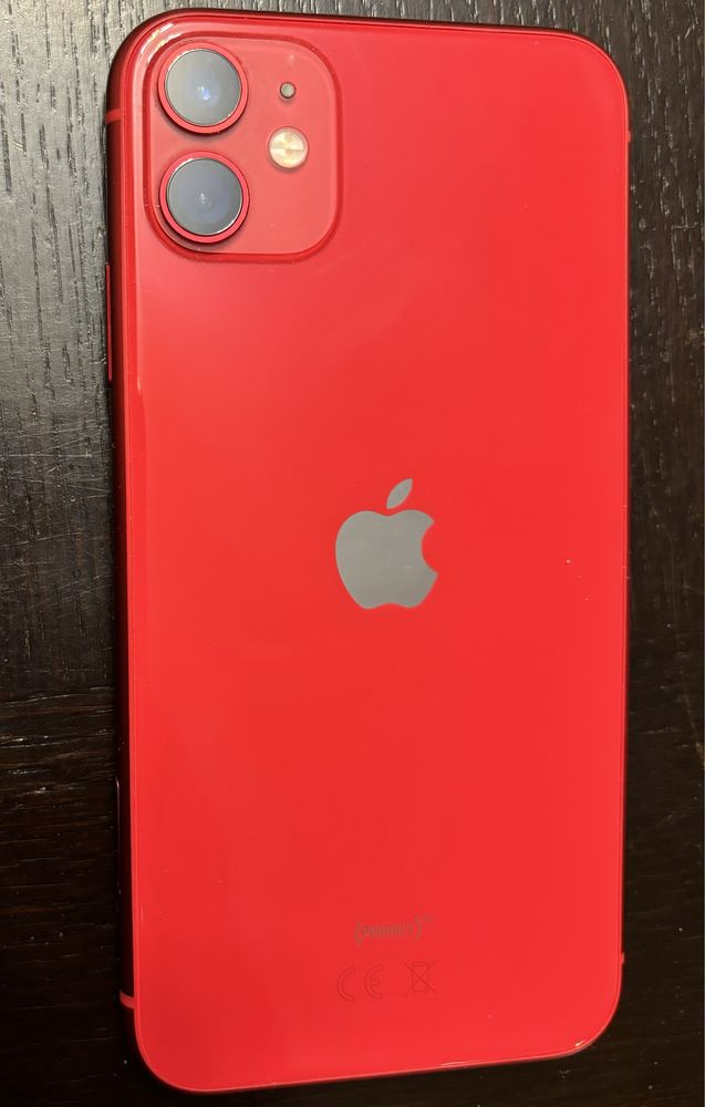 Vand Iphone 11 Red 64GB, husa Guess, protectie ecran, cablu USB
