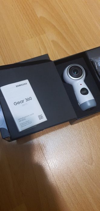 Samsung Gear camrra 360⁰ SM R210
