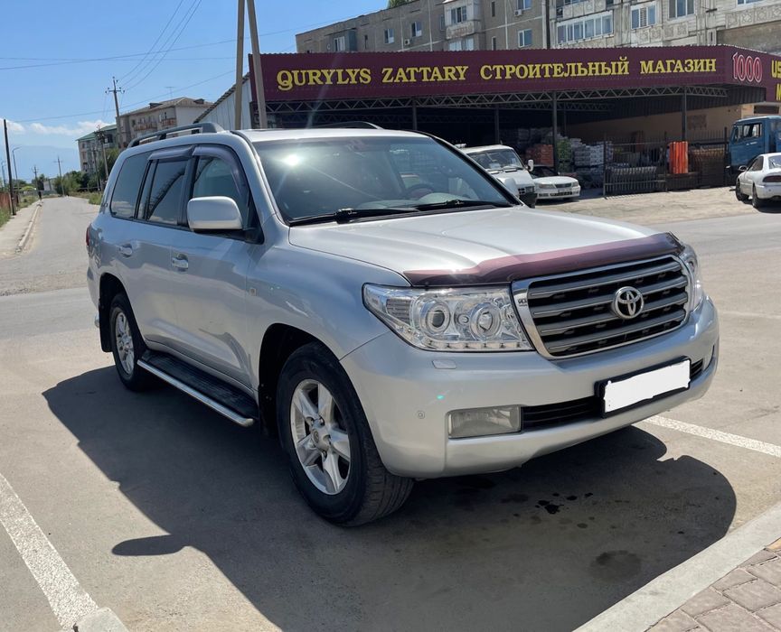 Toyota land cruiser 200