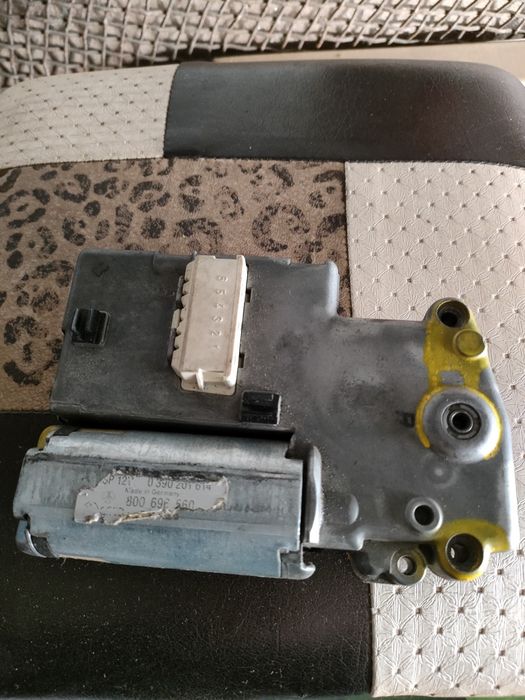 Продам моторчик для люка