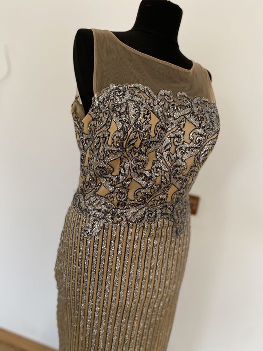 Rochie de seara cu sclipici