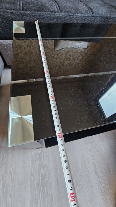 Стъклена холска маса