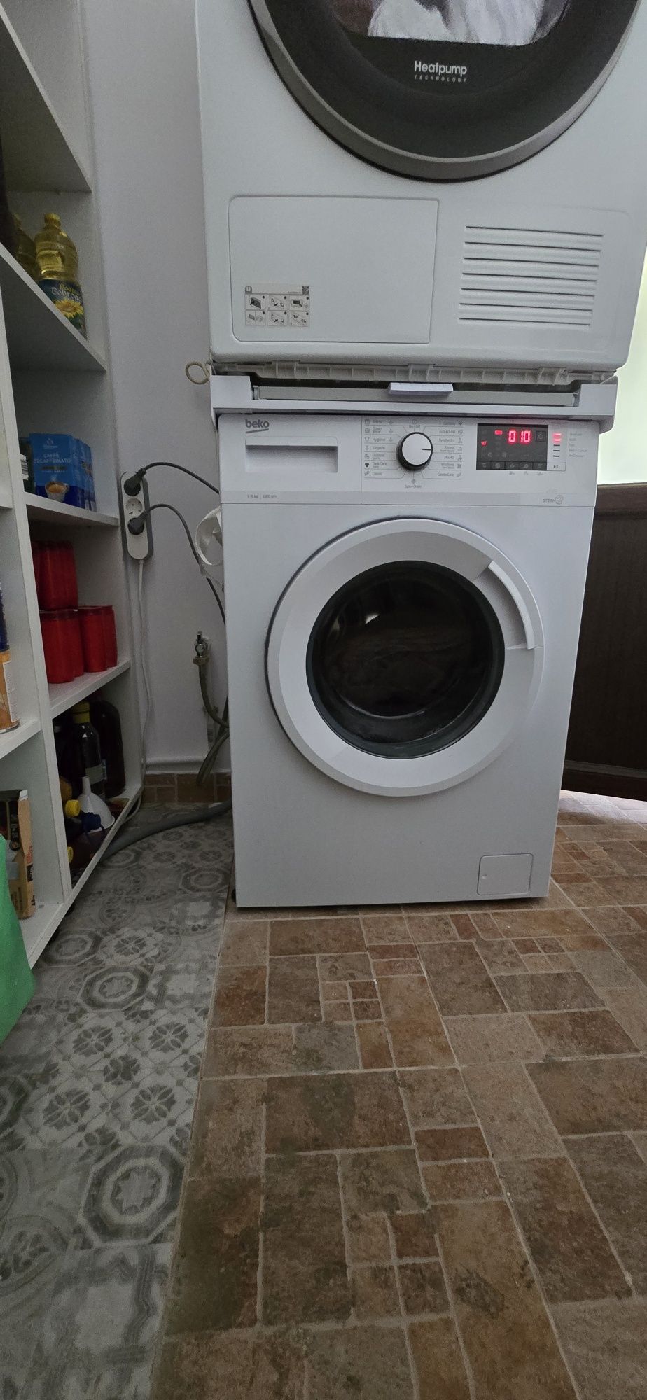 Masina de splat slim Beko
